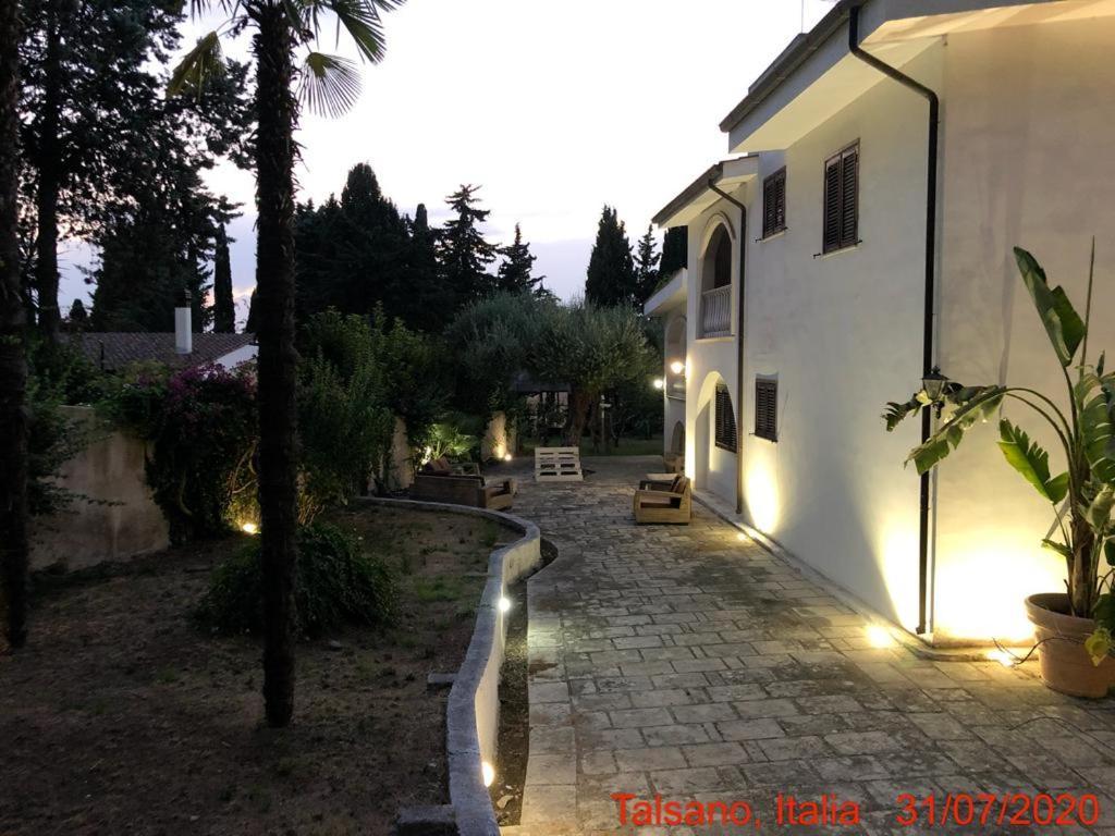 Relais Villa Lama Boutique Hotel 塔兰托 外观 照片